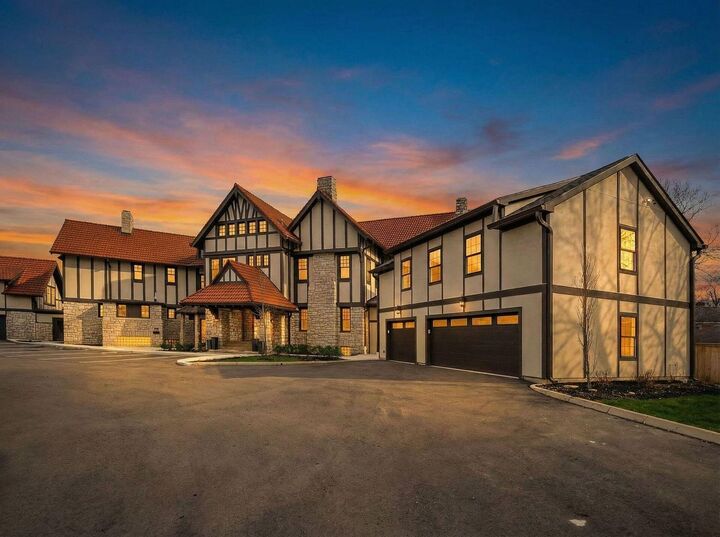 Property Photo:  2015 W 5th Avenue  OH 43212 
