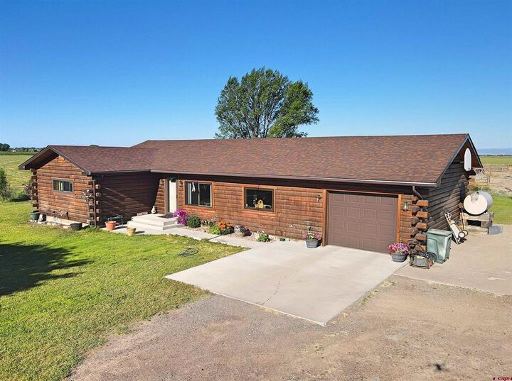 Property Photo:  19065 County Road 20  CO 81151 