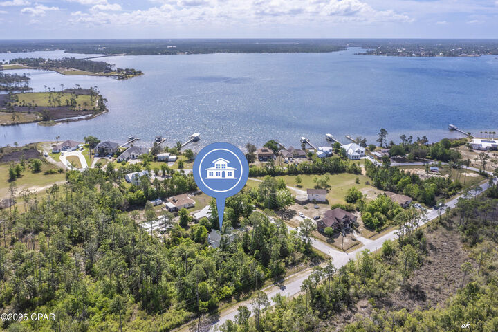 Property Photo:  2511 Commander Road  FL 32409 