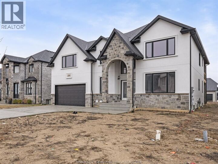 Property Photo:  216 Cowan Court  ON N9V 0G9 