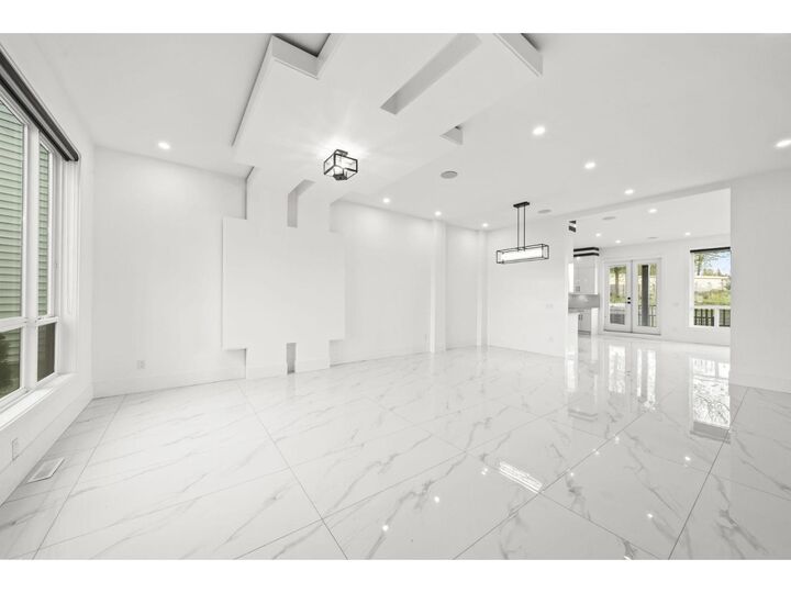 Property Photo:  2540 Terminal Court  BC V4X 1L9 