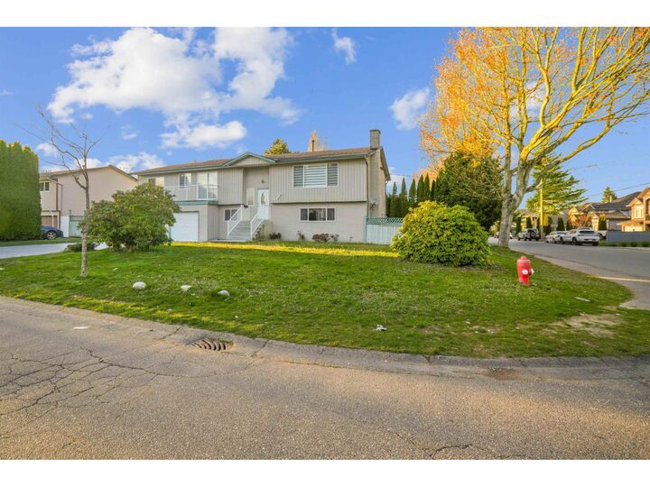 Property Photo: 12987 62 Avenue BC V3X 2E9