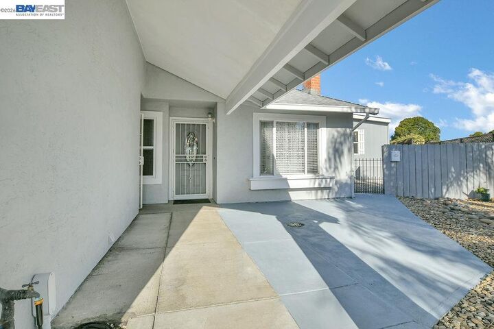 Property Photo:  1972 Carnation Cir  CA 94551 