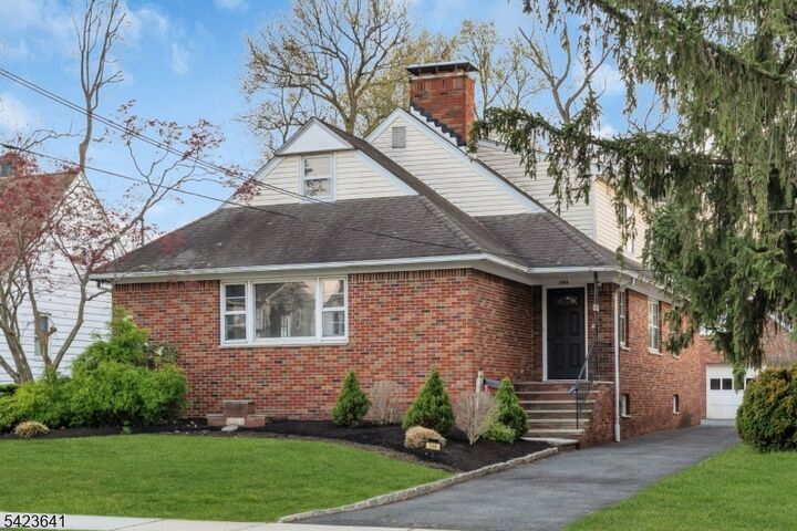 Property Photo:  24 Hollywood Ave  NJ 07016 