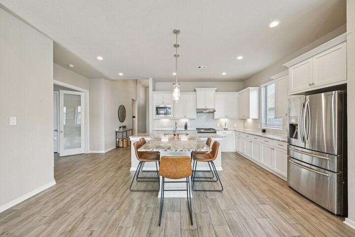 Property Photo:  4734 Franklin Way  TX 77583 
