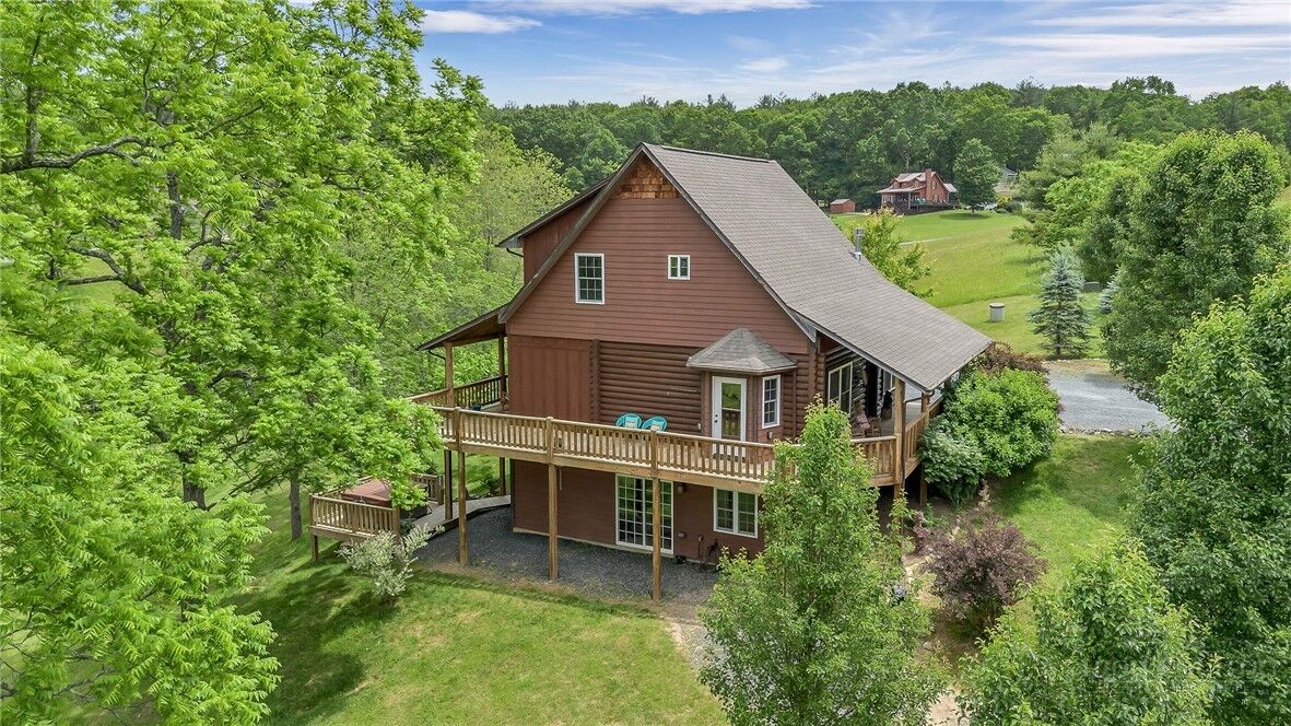 Property Photo:  218 Cherokee Circle  NC 28640 