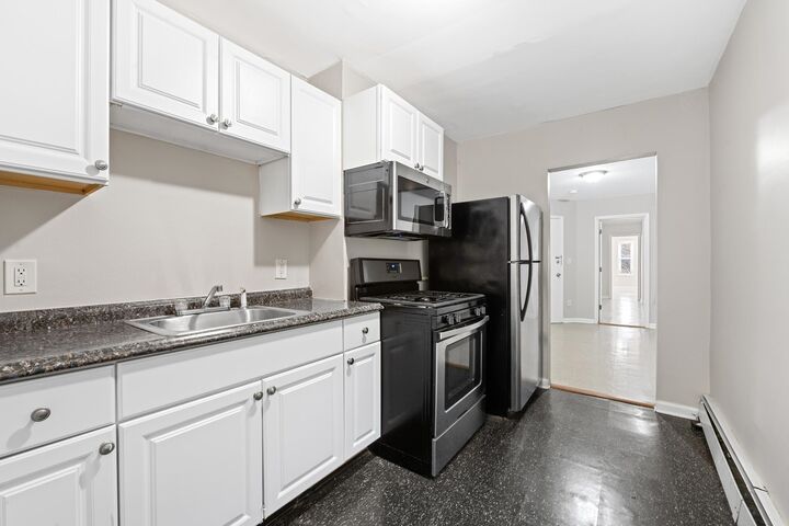 Property Photo:  2275 Kennedy Blvd #2  NJ 07304 