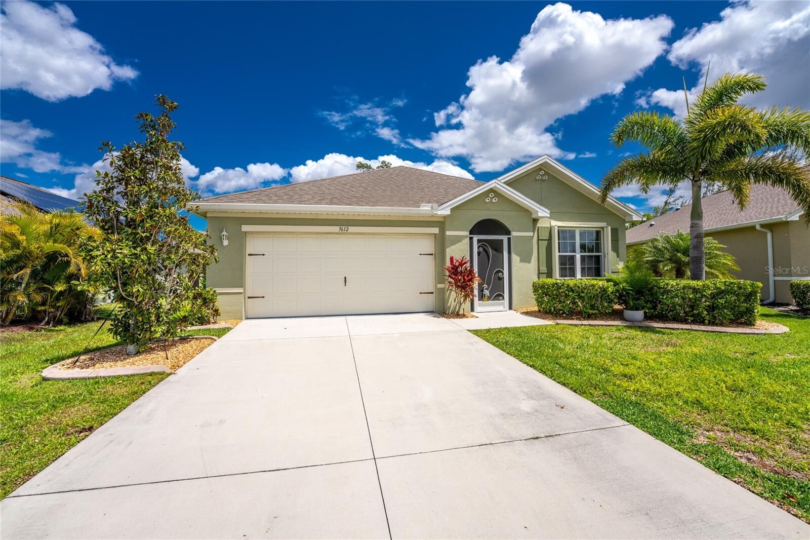 Property Photo: 7612 Mikasa Drive FL 33950