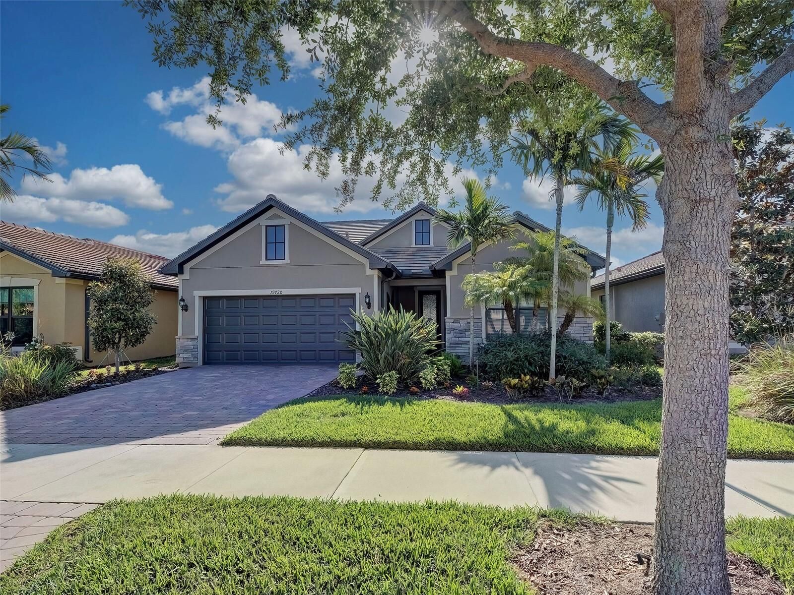 Property Photo:  19720 Ortona Street  FL 34293 