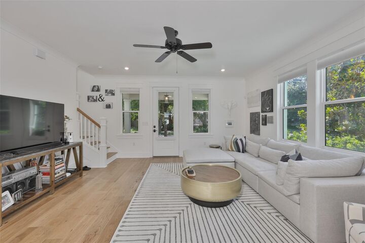 Property Photo:  2204 N Central Avenue 1  FL 33602 