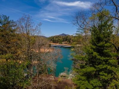 Property Photo:  1227 Village Road  NC 28906 