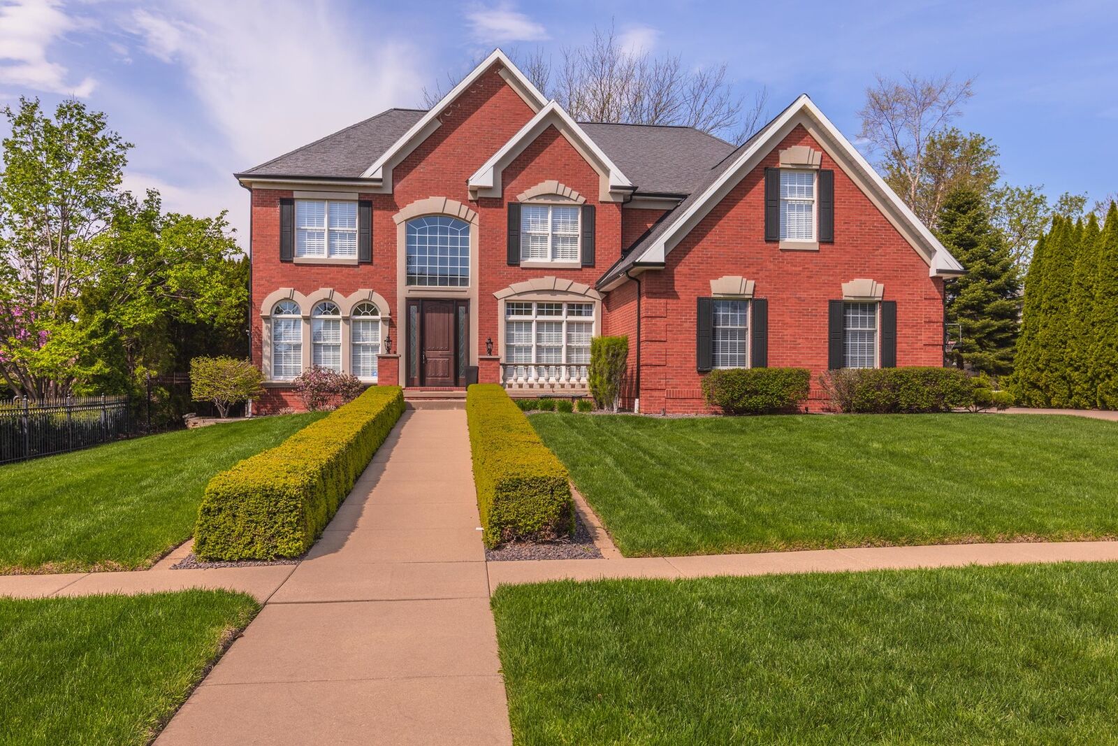 Property Photo:  33 Derby Way  IL 61704 