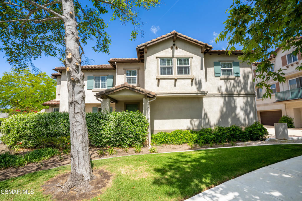 Property Photo:  212 Via Antonio  CA 91320 