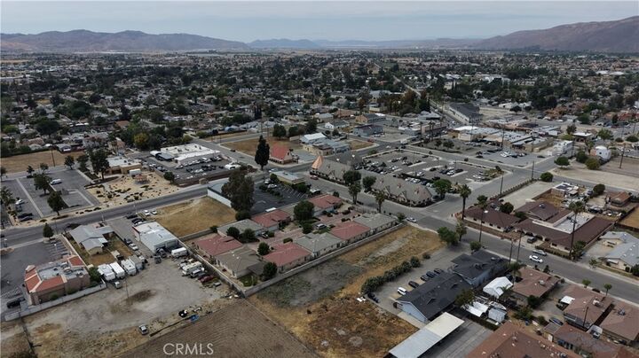 Property Photo:  126 E 6th  CA 92583 