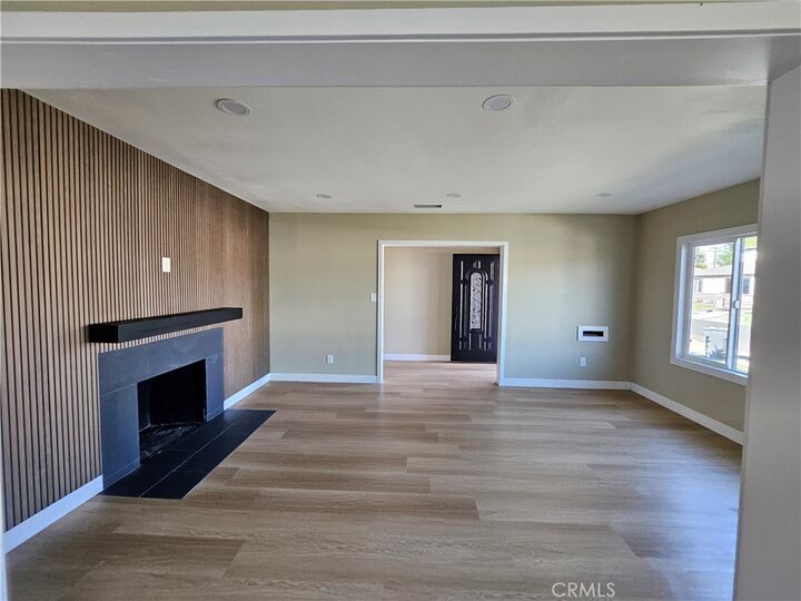 Property Photo: 1313 S California Ave CA 90221