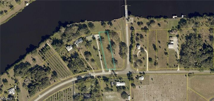 Property Photo:  4500 Fort Denaud Road  FL 33935 