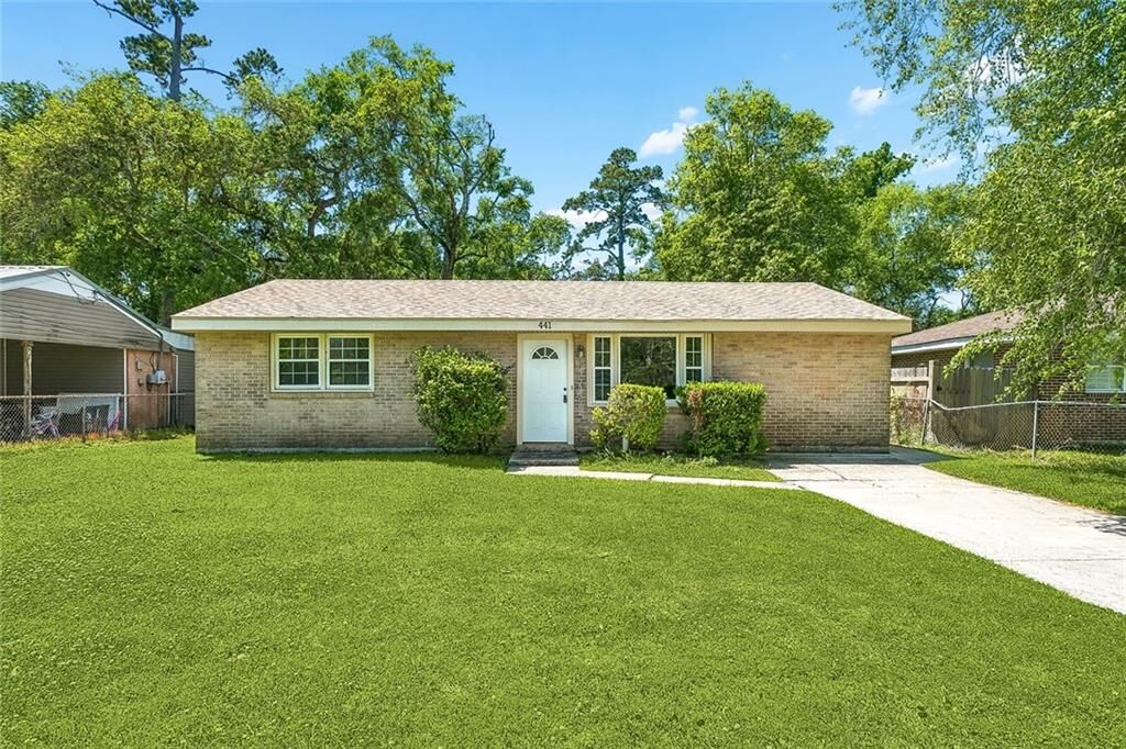 Property Photo:  441 Olive Drive  LA 70458 
