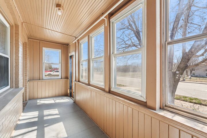 Property Photo: 1015 Stoughton Avenue MN 55318