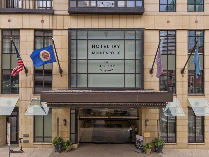 Property Photo:  201 S 11th Street 1740  MN 55403 