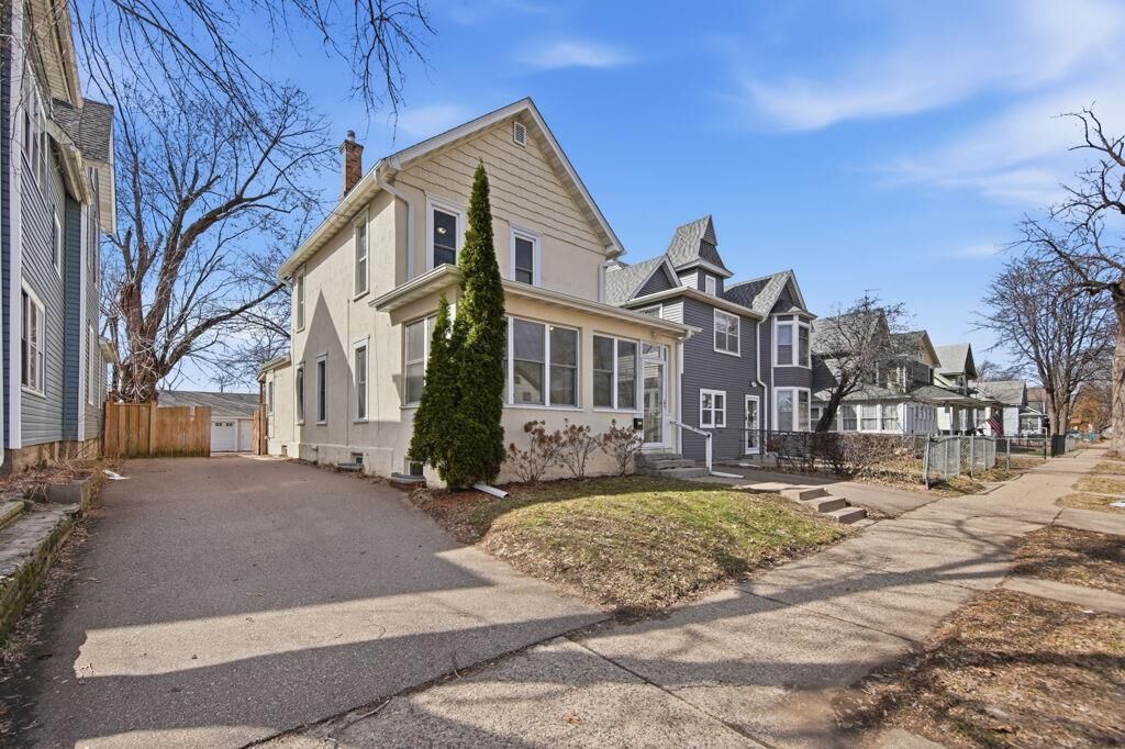 Property Photo: 623 Russell Avenue N MN 55411