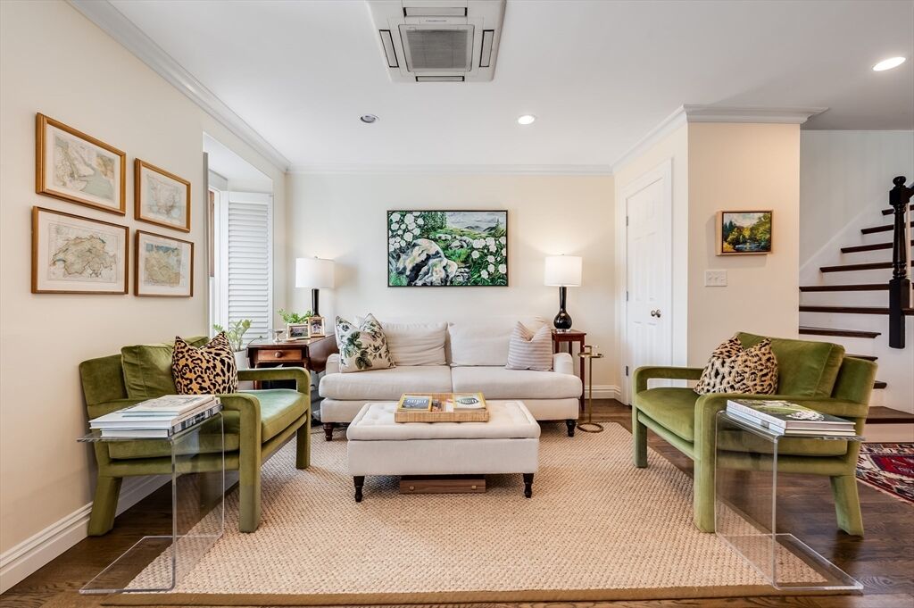 Property Photo:  75 Montgomery St 4  MA 02116 