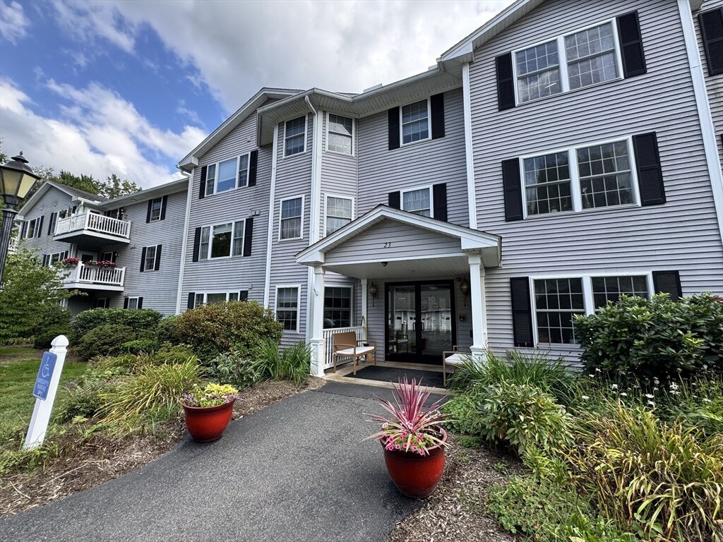 Property Photo:  23 Greenleaves Drive 105  MA 01002 