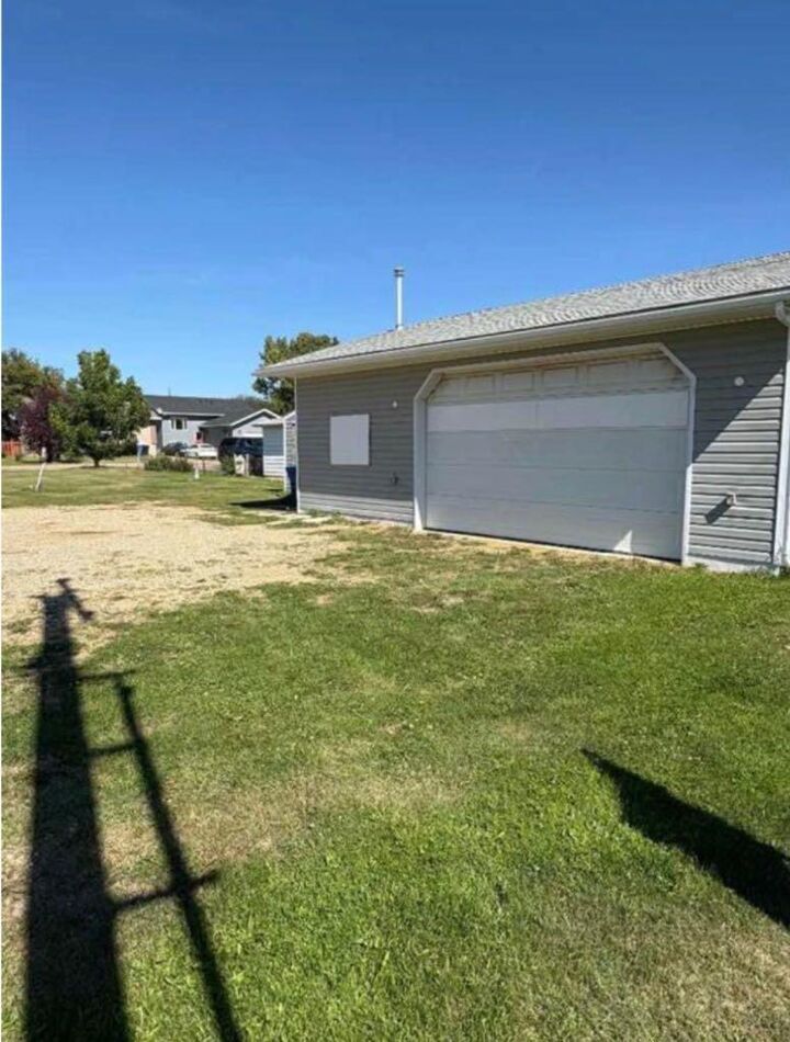 Property Photo: 4819 52 Ave AB T0H 1W0