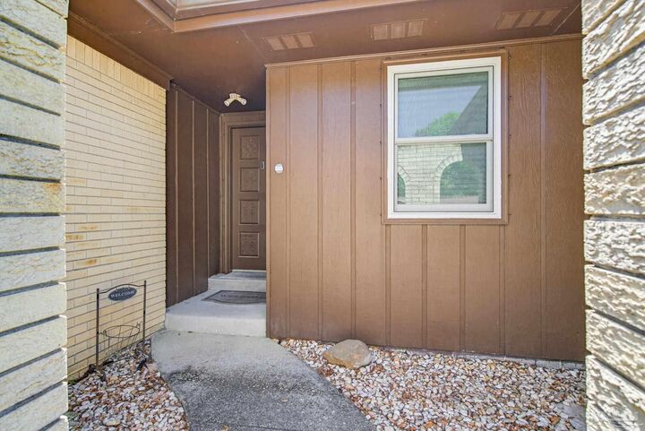 Property Photo:  8217 Squire Rd  FL 32514 