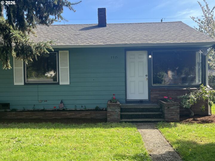 Property Photo:  3515 I St  WA 98663 
