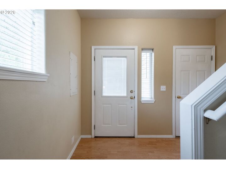 Property Photo:  1499 NE Birkshire Ct  OR 97124 