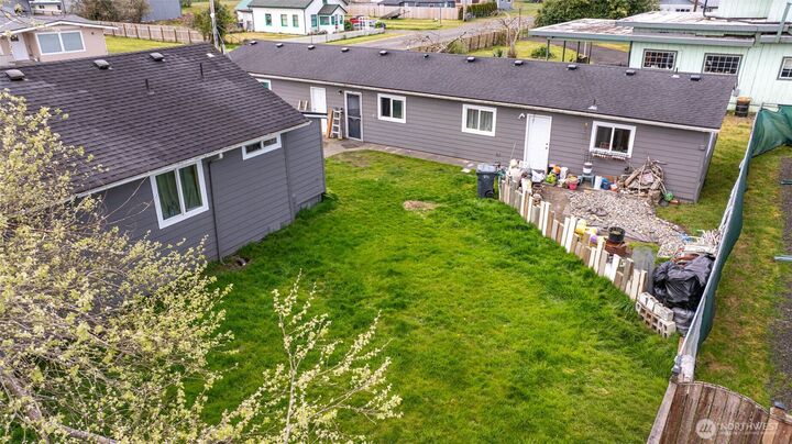 Property Photo:  605 N Montesano Street  WA 98595 