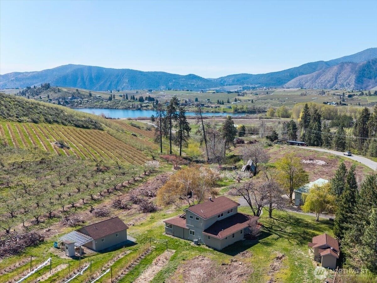 Property Photo:  882  Lower Joe Creek Road  WA 98831 