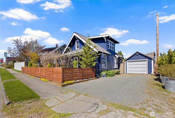 Property Photo: 1909 24th Street WA 98201