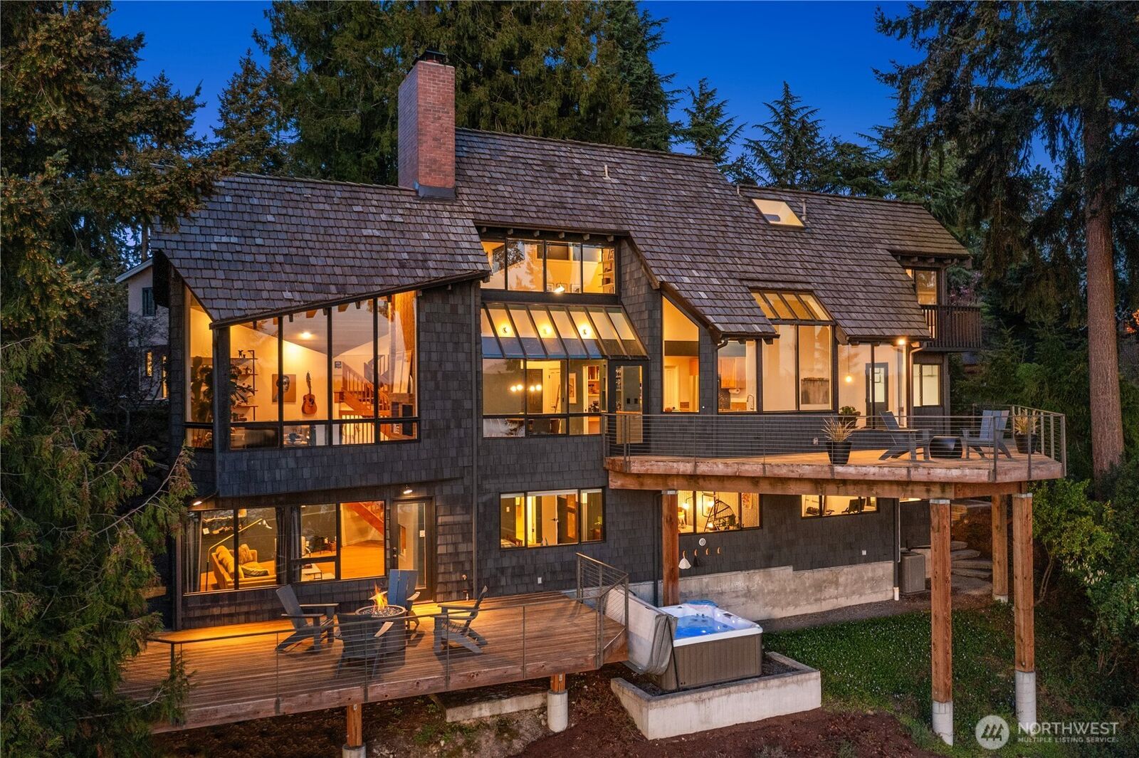 Property Photo:  7515 SE 76th Street  WA 98040 