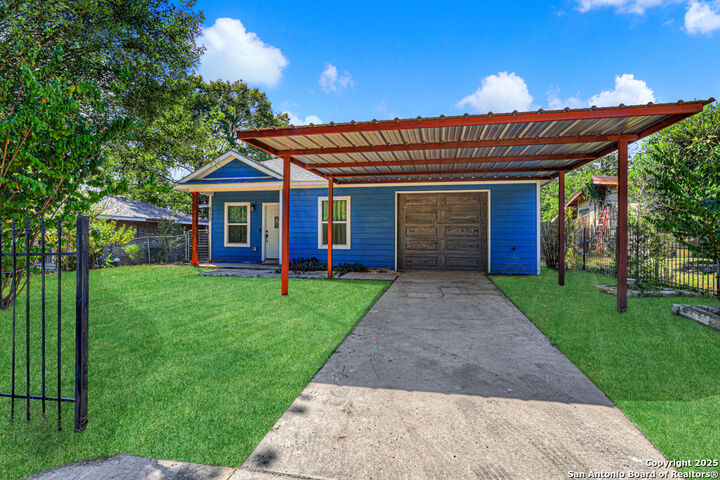 Property Photo:  5170 Village Green  TX 78218 