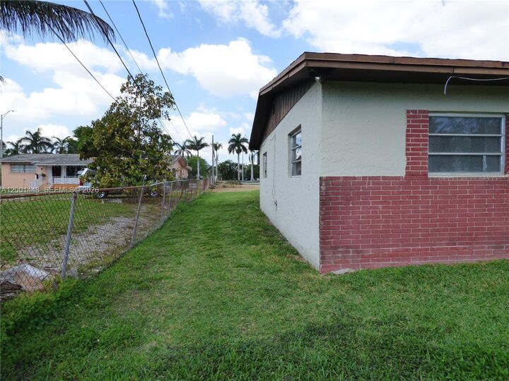 Property Photo: 11000 NW 21st Ct FL 33167