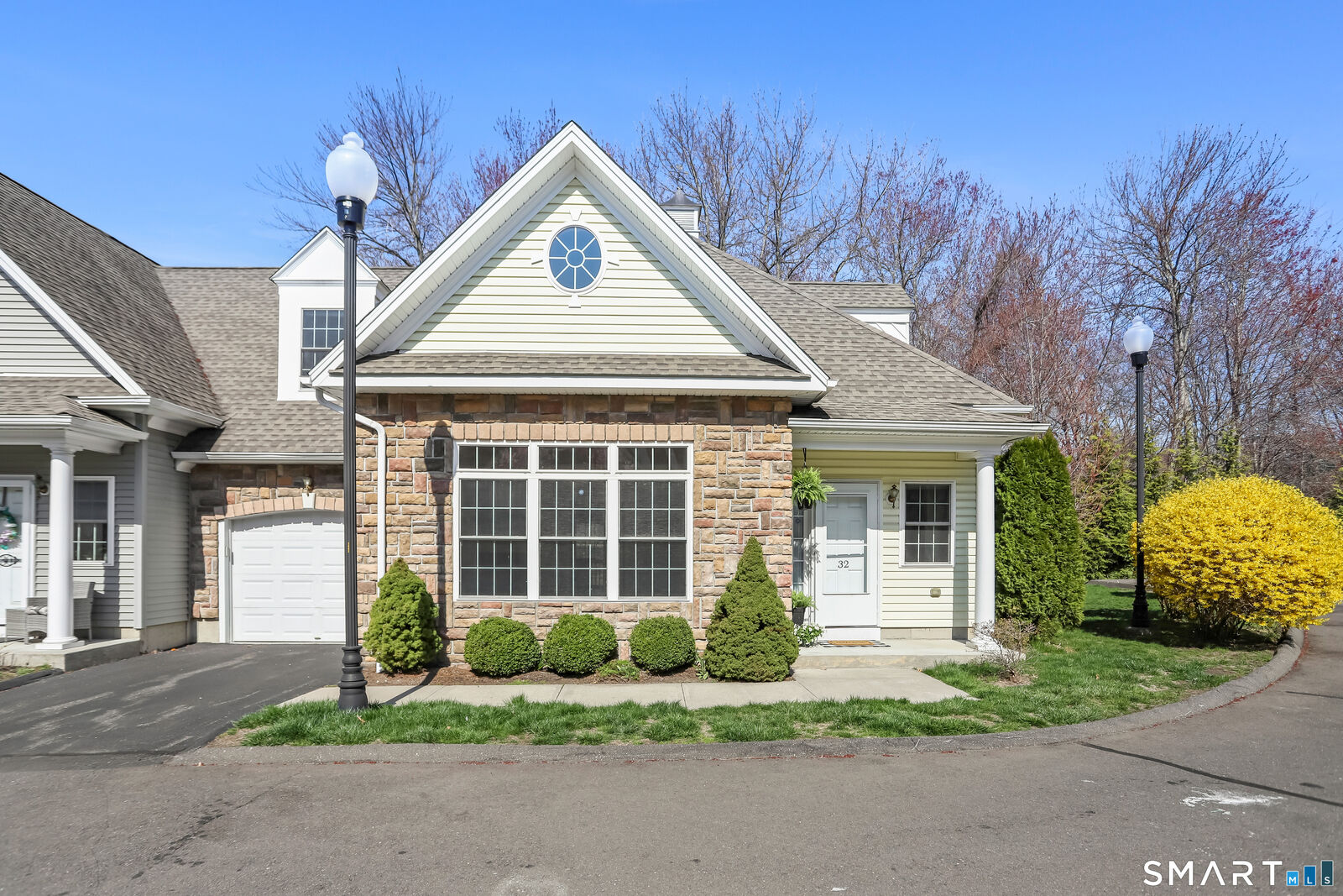 Property Photo: 32 Lucius Court 32 CT 06460