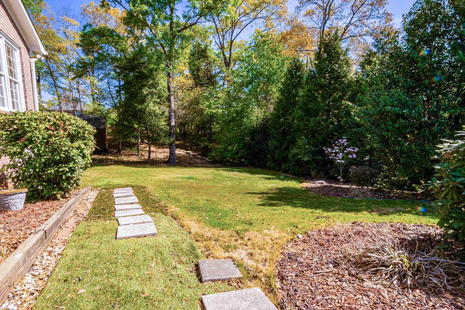 Property Photo: 110 W Killarney Lake SC 29369