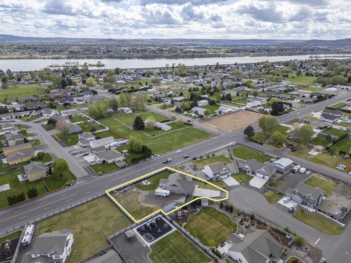 Property Photo:  1511 59th Court  WA 99301 