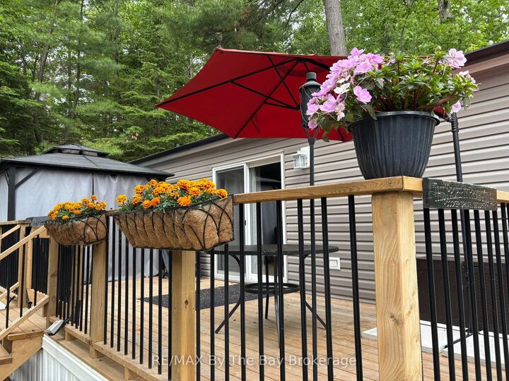 Property Photo: 85 Theme Park Drive 75 ON L9Z 1X7
