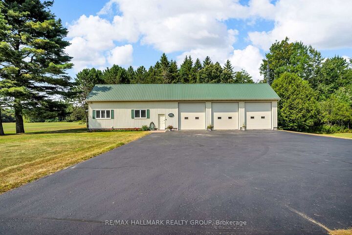 Property Photo: 656 Ch Station Road ON K0B 1A0