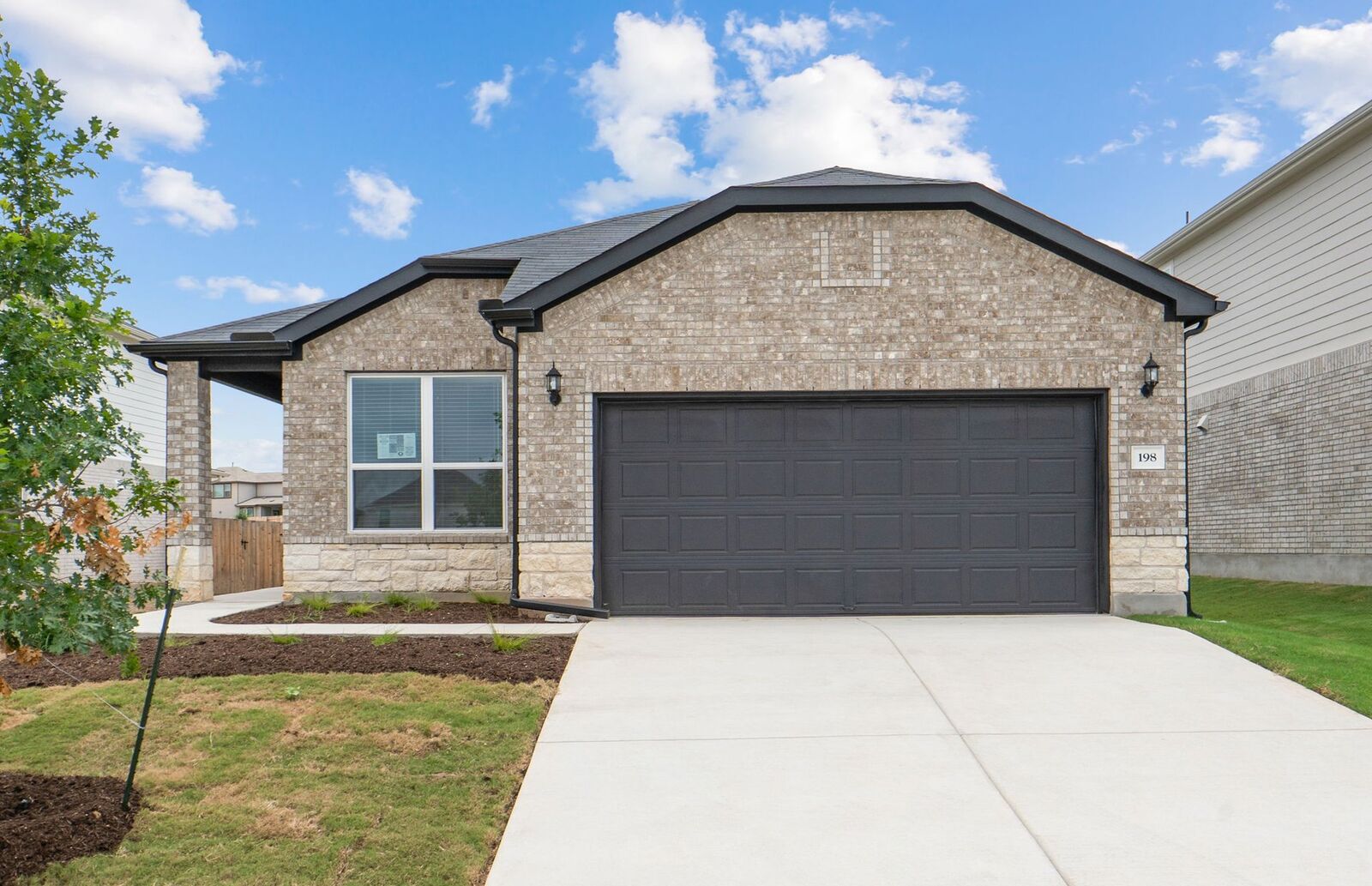 Property Photo:  198 Rubber Tree Way  TX 78610 