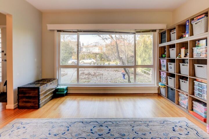 Property Photo: 2016 W 48th Avenue BC V6M 2P3