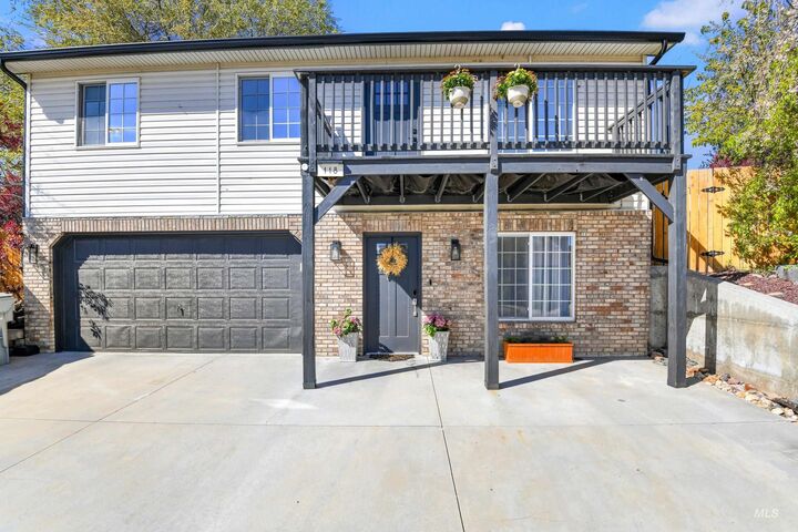 Property Photo:  118 Cougar Ct  ID 83686 