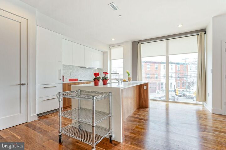 Property Photo:  621 S 24th Street 23 206  PA 19146 