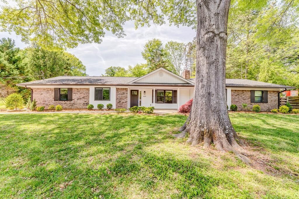 Property Photo:  409 Esther Drive  GA 30720 