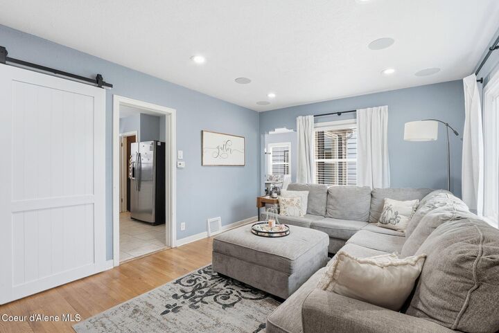 Property Photo:  5018 N Stevens St  WA 99205 