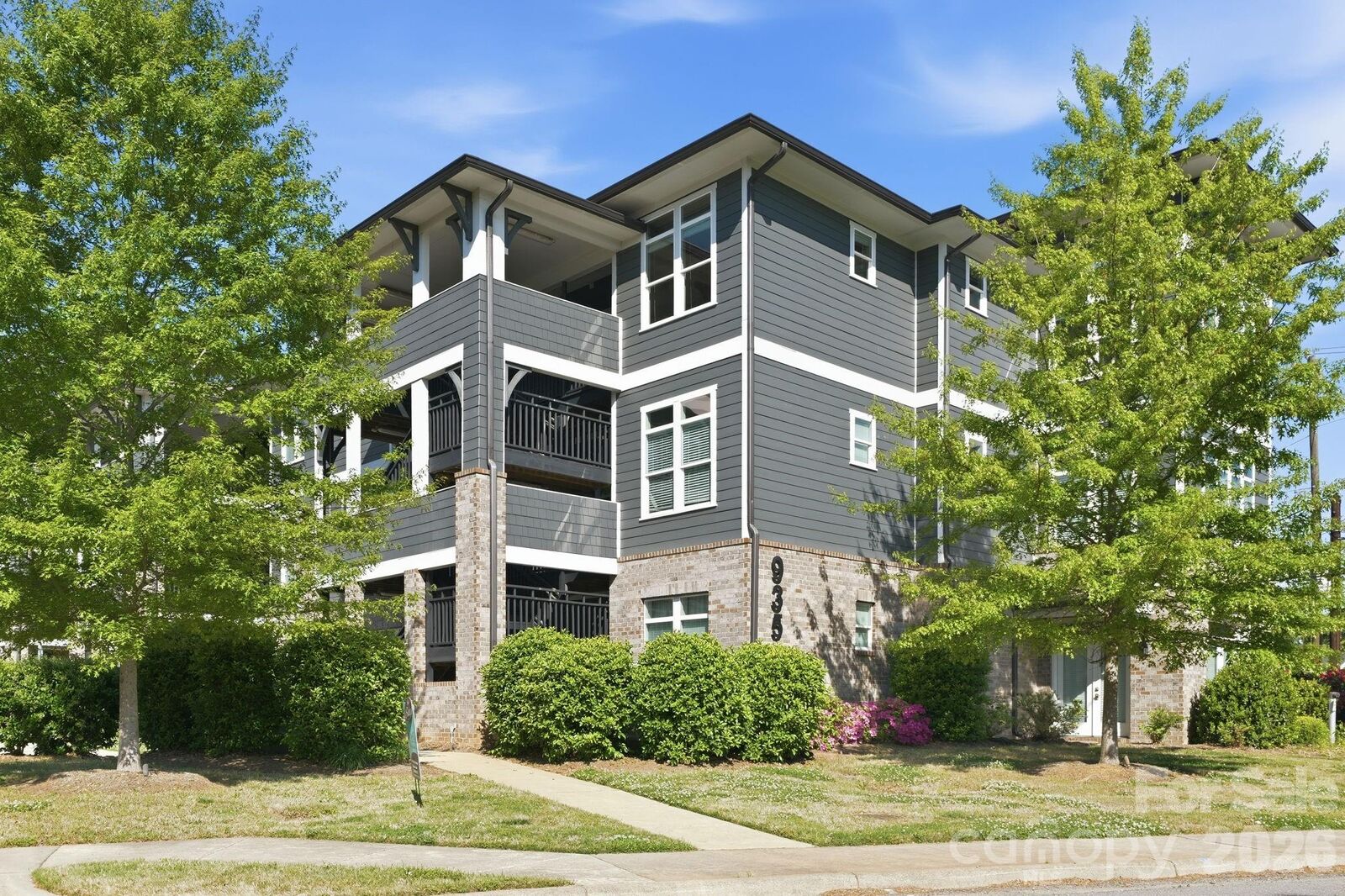 Property Photo:  935 McAlway Road 306  NC 28211 