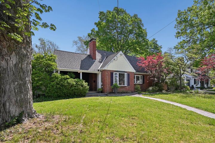 Property Photo:  5094 E Eastwood Circle  OH 45227 