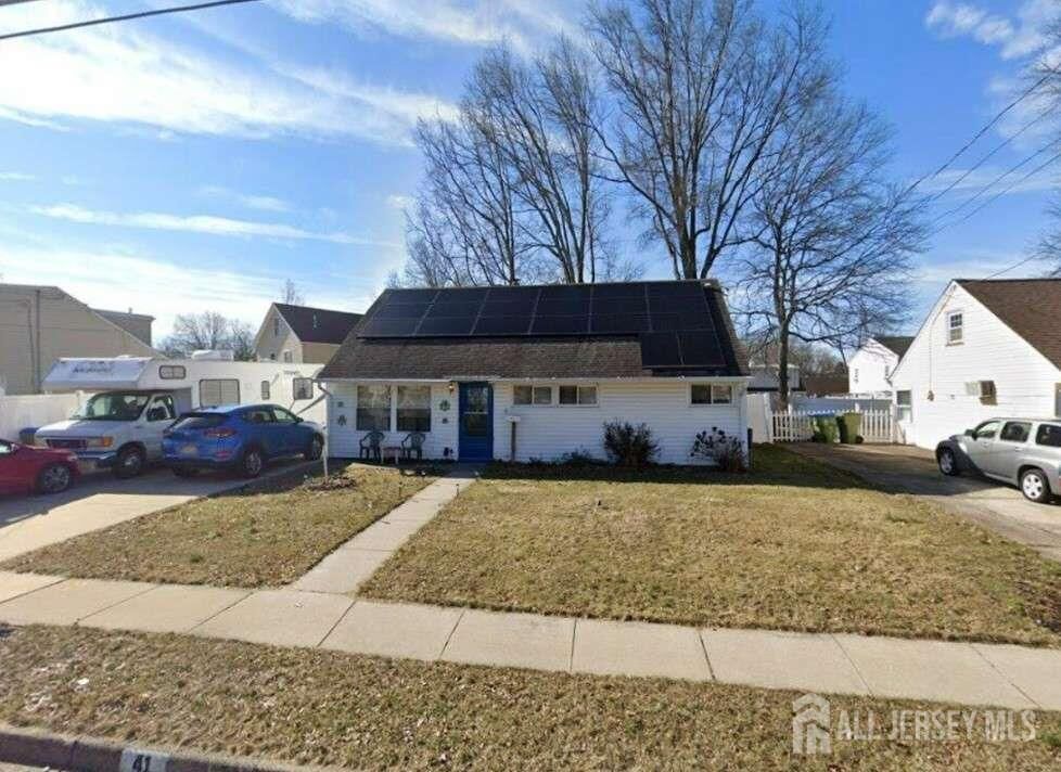 Property Photo:  